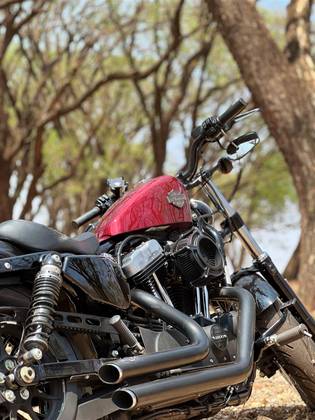 HARLEY-DAVIDSON SPORTSTER FORTY-EIGHT 